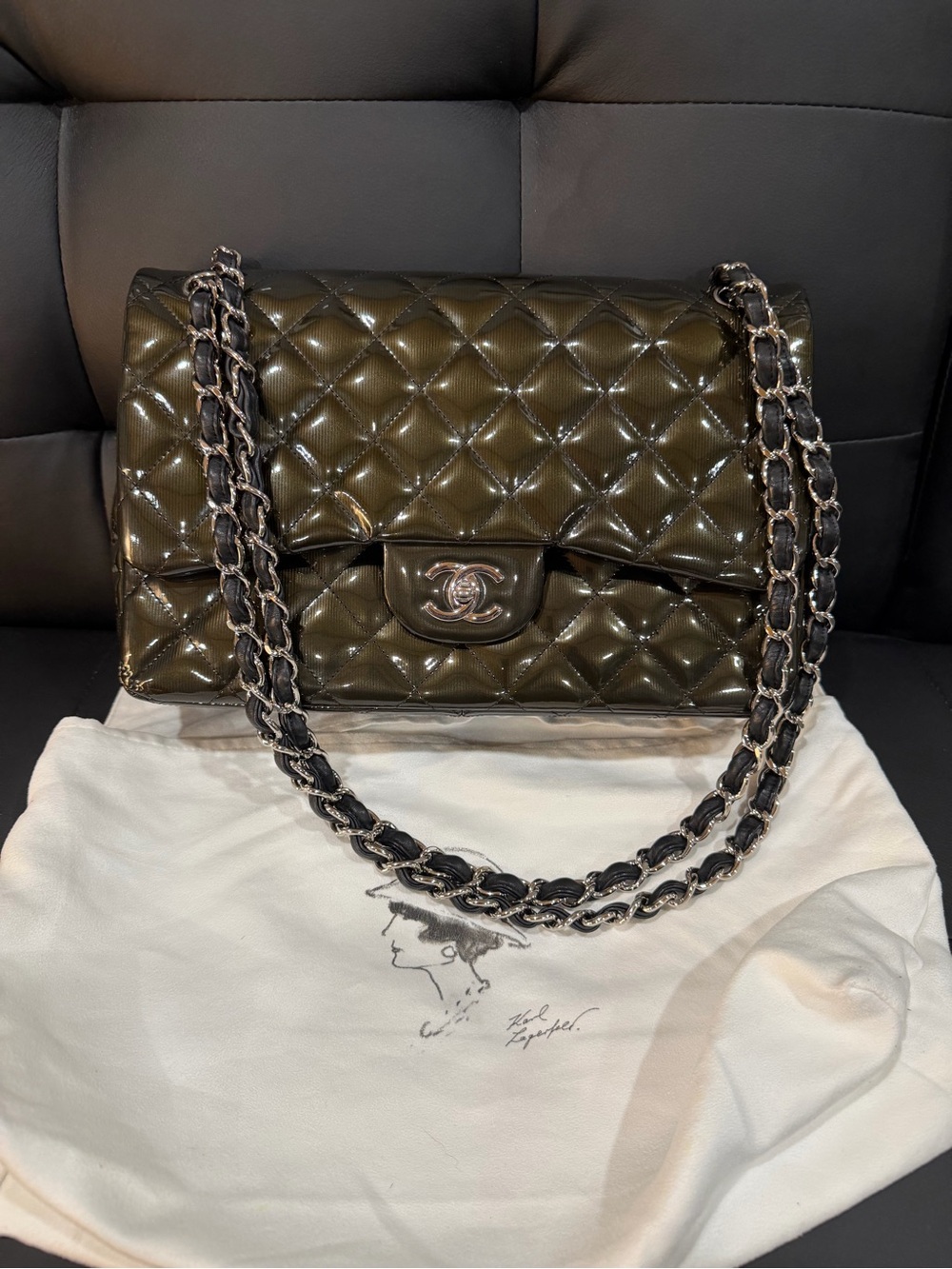 CHANEL Patent Leather Jumbo Double Flap in Green